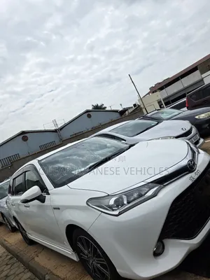 Toyota Corolla Fielder 1.5 Hybrid FWD 2016 White