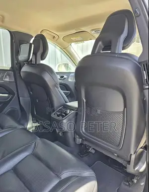 Volvo XC60 2018 White