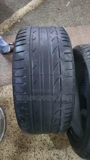 275/40r19 Authentic Bridgestone Foreign Used Tyres