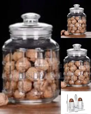 Acrylic Salt and Pepper Shakers Set With Tray for Dining Table Used