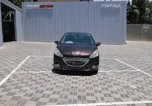 Peugeot 208 2012 Brown