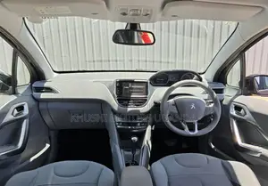 Peugeot 208 2012 Brown