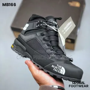 Black Color the North Face Glenclyffe Low Boots
For Man