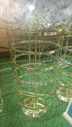 Rotating Jewelry Stand
