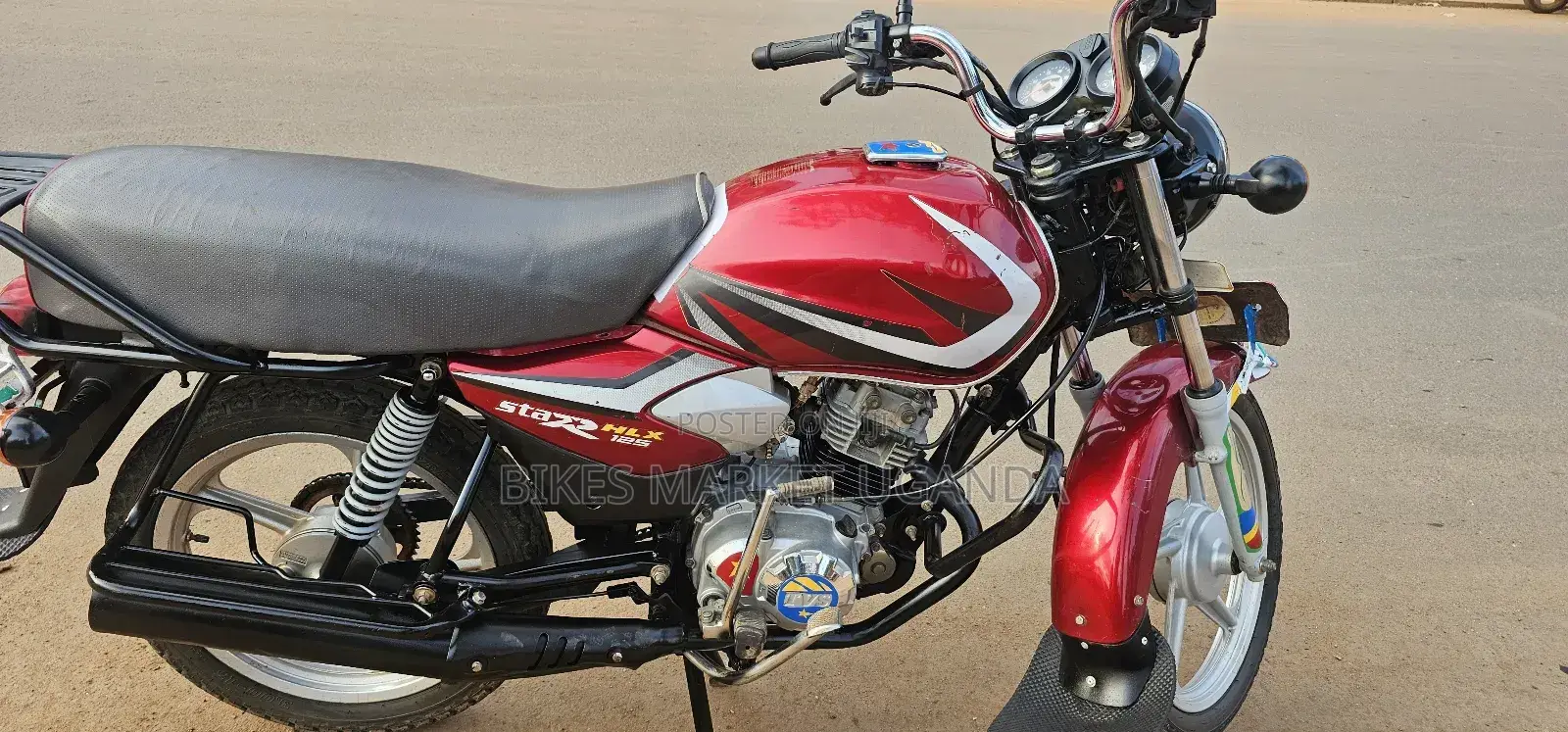 TVS HLX 125 2022 Red