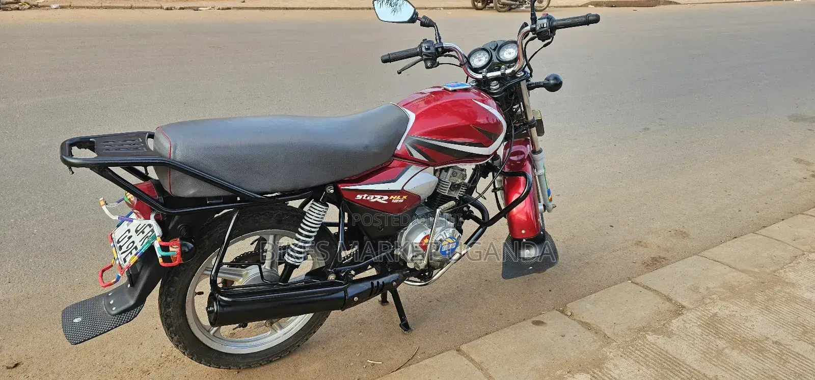 TVS HLX 125 2022 Red