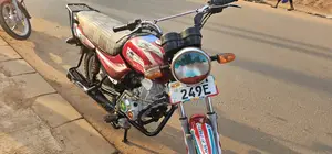 Bajaj CT 125X 2022 Red