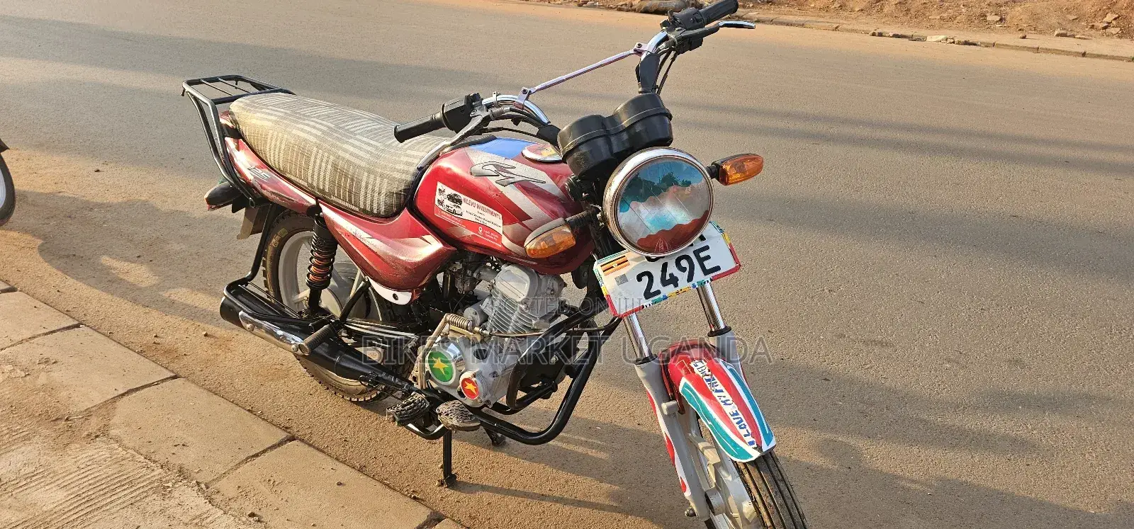 Bajaj CT 125X 2022 Red