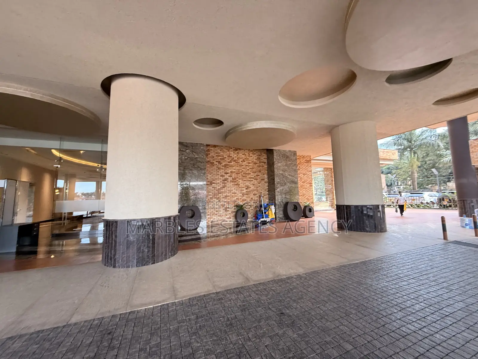 1000sqms Available for Rent in Nakasero