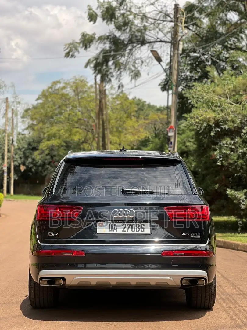 Audi Q7 2017 Black