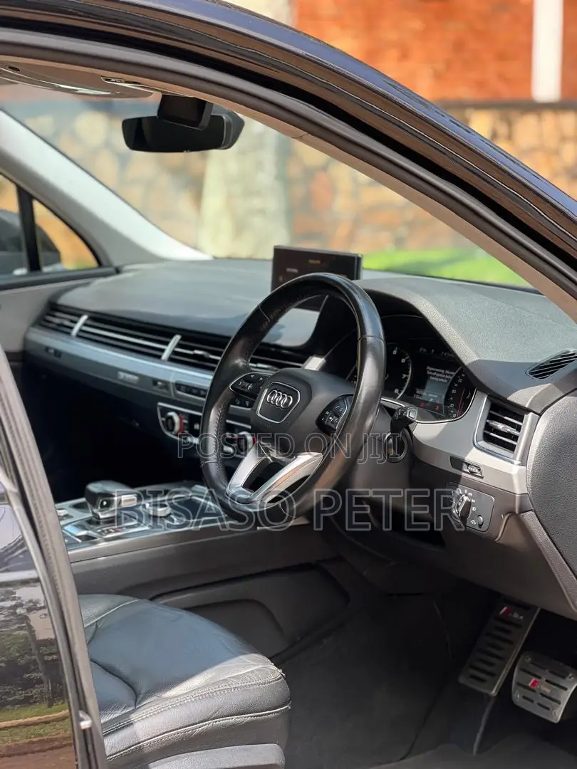 Audi Q7 2017 Black
