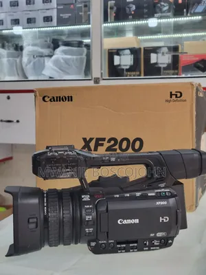 Canon Xf200