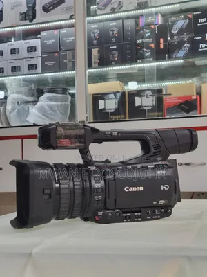 Canon Xf200