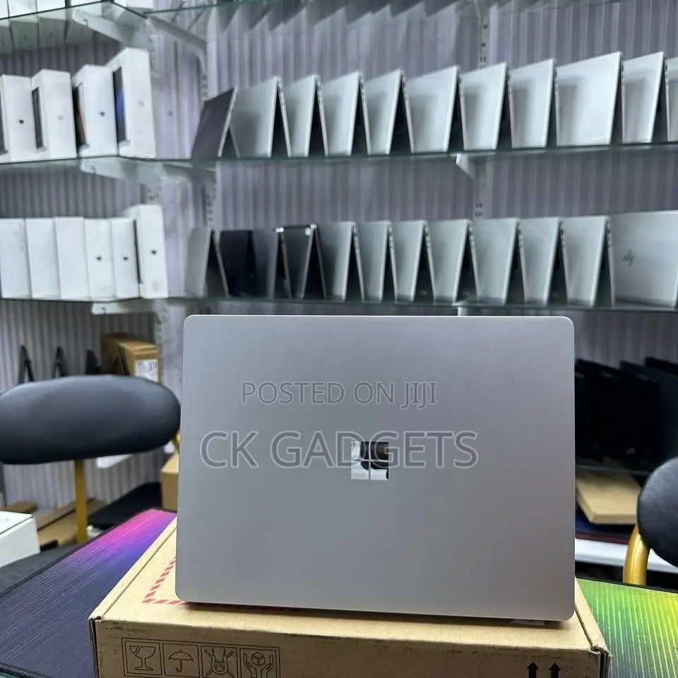 Laptop Microsoft Surface Go 8GB Intel Core I5 SSD 256GB