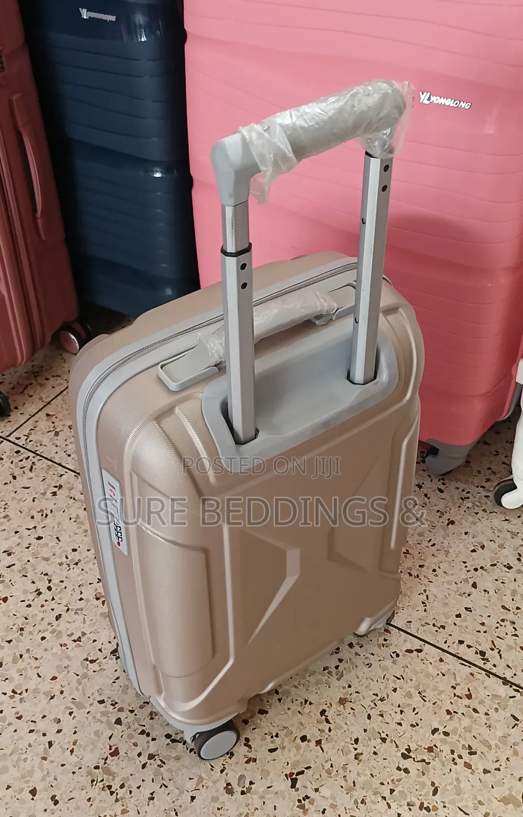Simpler Travel Suitcase