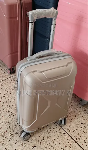 Simpler Travel Suitcase