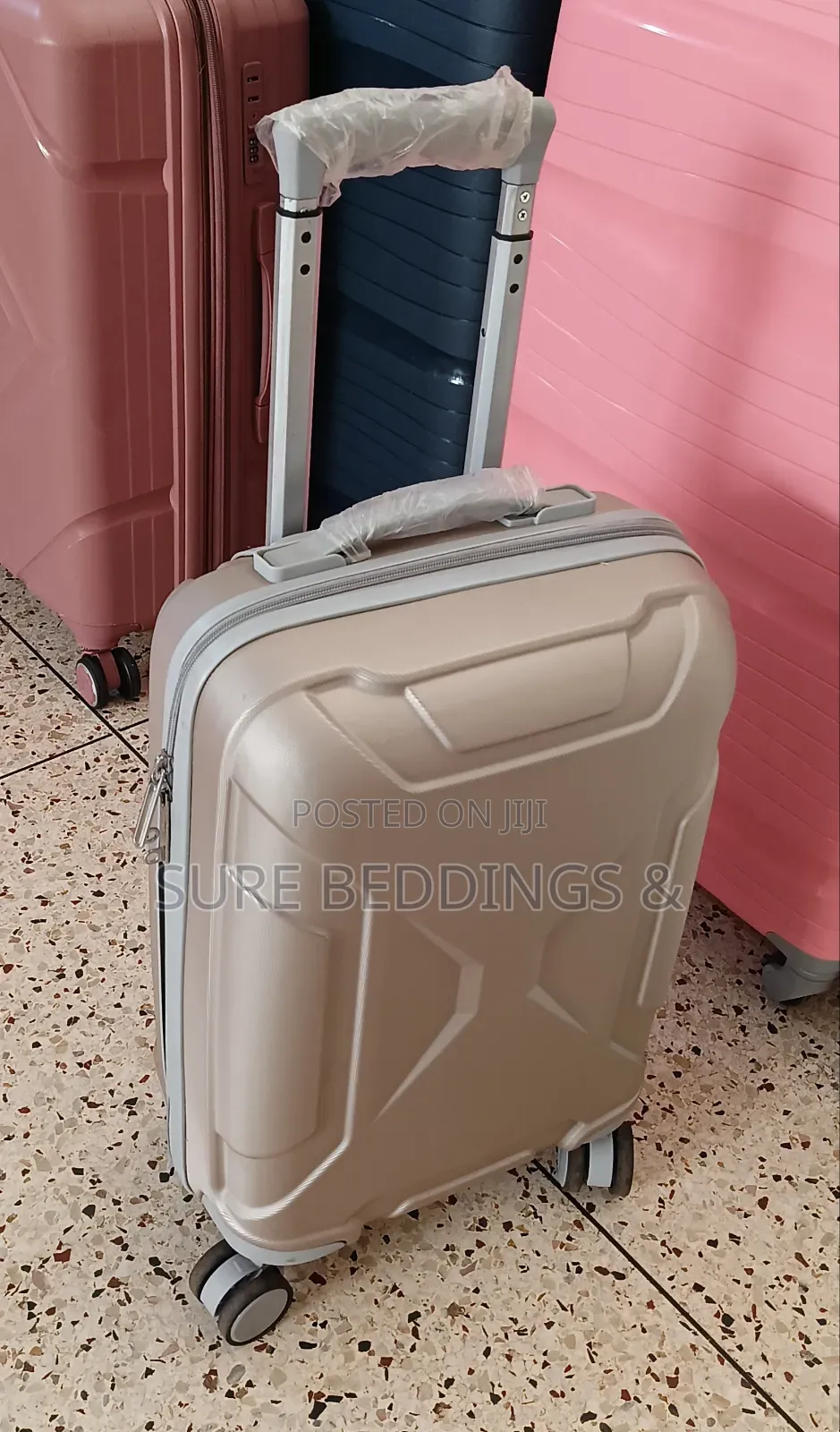 Simpler Travel Suitcase