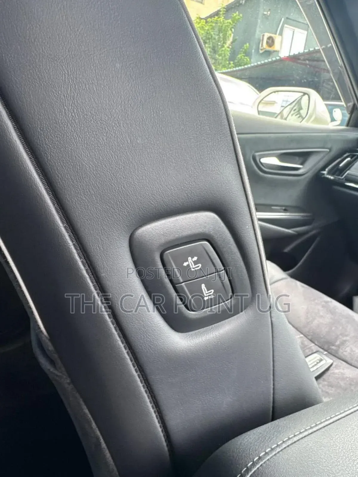 Toyota Crown 2019 White