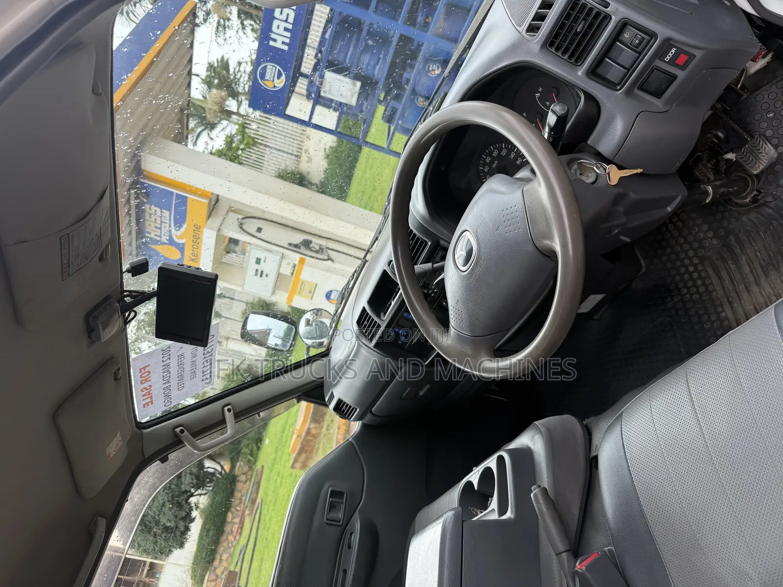 2012 Mazda Bongo
