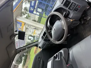 2012 Mazda Bongo