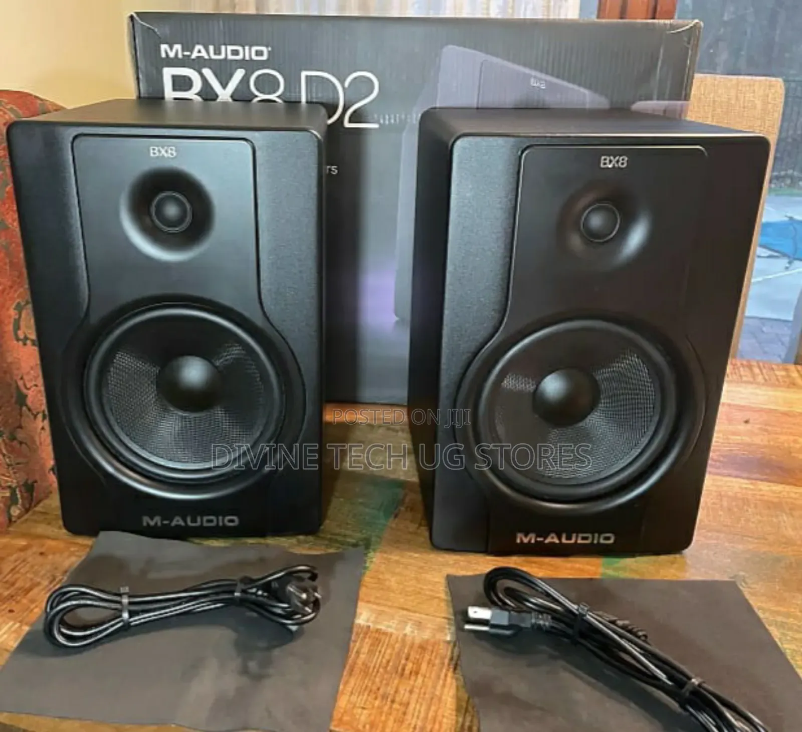 M-Audio Bx8 D2 Next-Generation 130-Watt Bi-Amplified Studio Monitors.