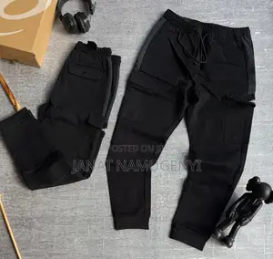Plain Black Drawstring Closure Sweater Pants