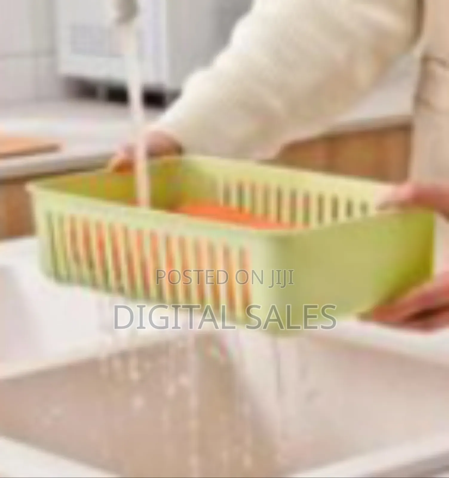 2 Pieces of Storage Bottles Plastic Kitchen Vegetable Fruit Storage