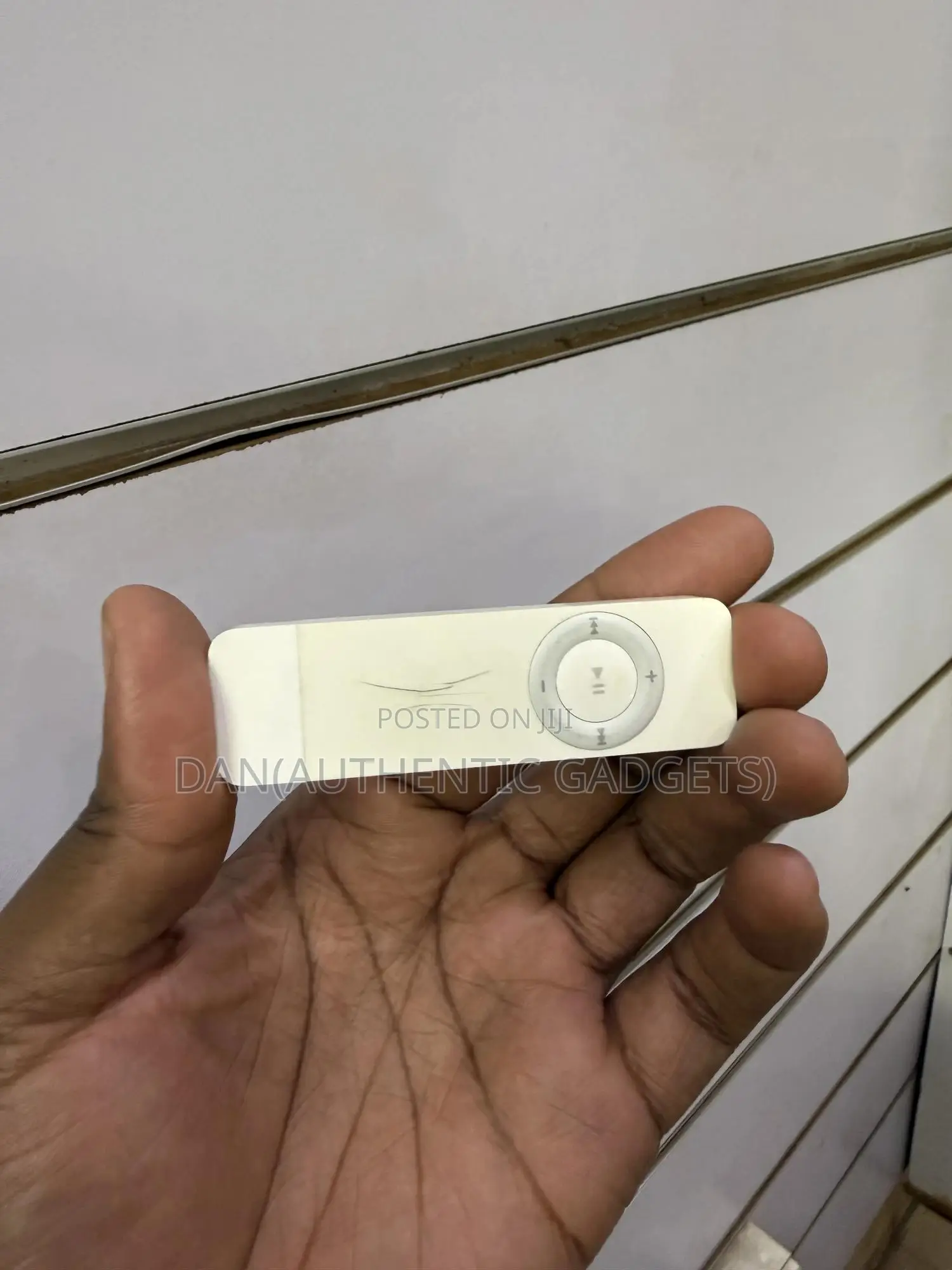 iPod Shuffle 1st Generation Still in Good Working Condition