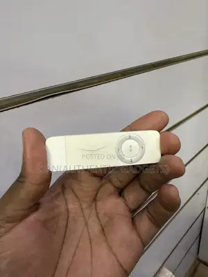 iPod Shuffle 1st Generation Still in Good Working Condition