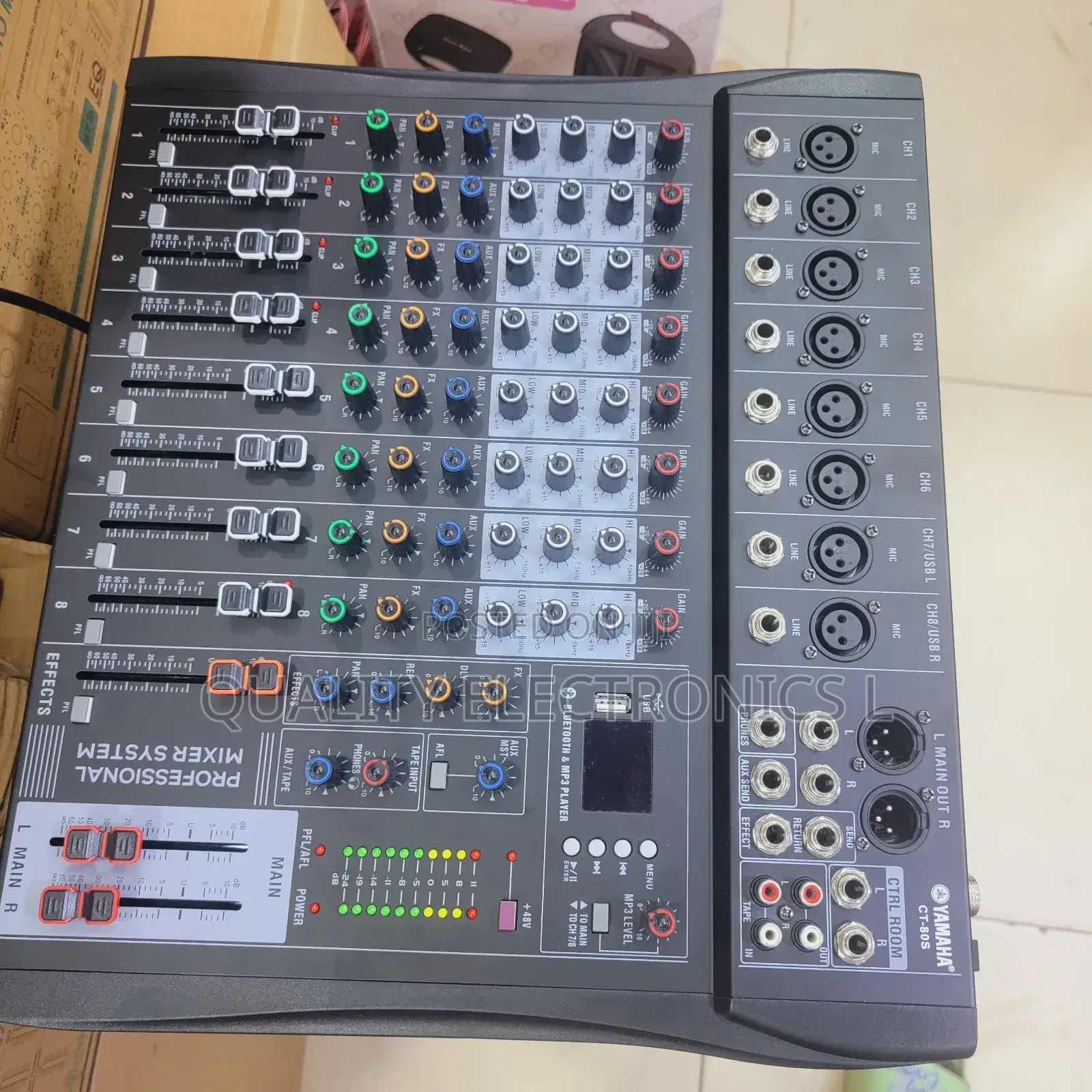 Mixer 6 Channels Yamaha