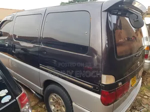 Toyota HiAce 2001 Black
