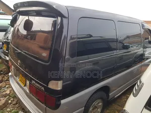Toyota HiAce 2001 Black