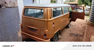 Volkswagen Transporter 1980 Gold