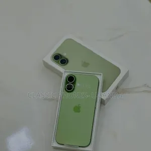 New Apple iPhone 17 256 GB Silver