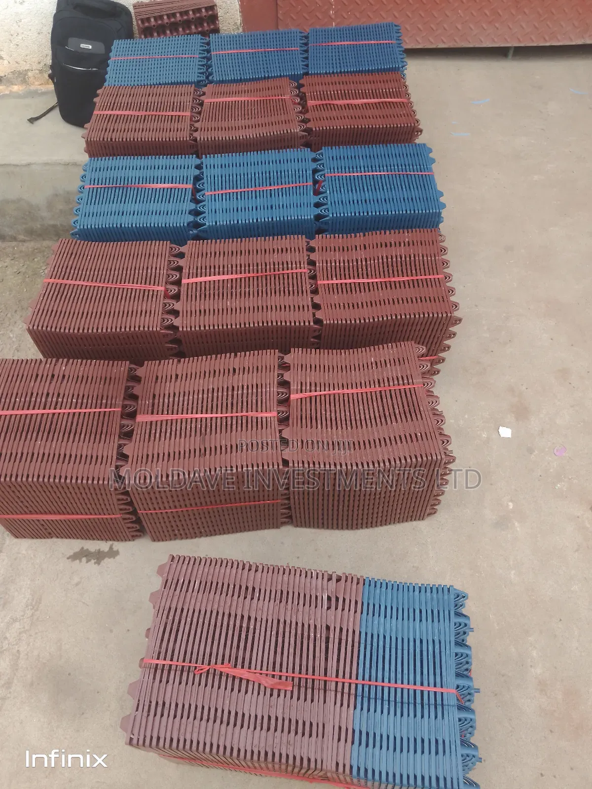 Egg Plastic Trays (Brown)