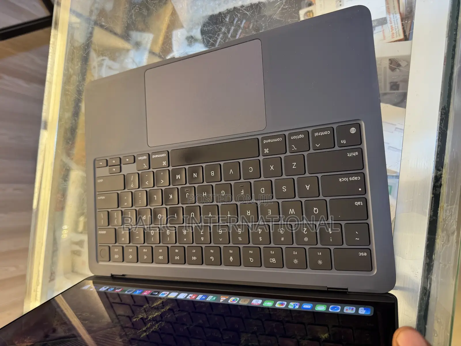 Laptop Apple MacBook Air 2022 M2 8GB Apple M2 SSD 256GB