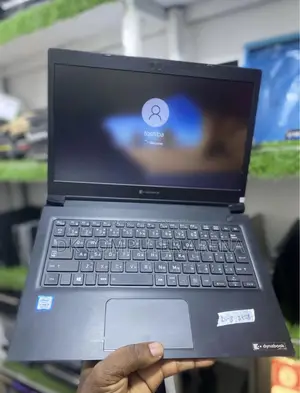 Laptop Toshiba Dynabook R634/M 6GB Intel HDD 500GB
