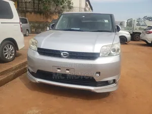 Toyota Corolla Rumion Hatchback 1.5 FWD 2012 Silver