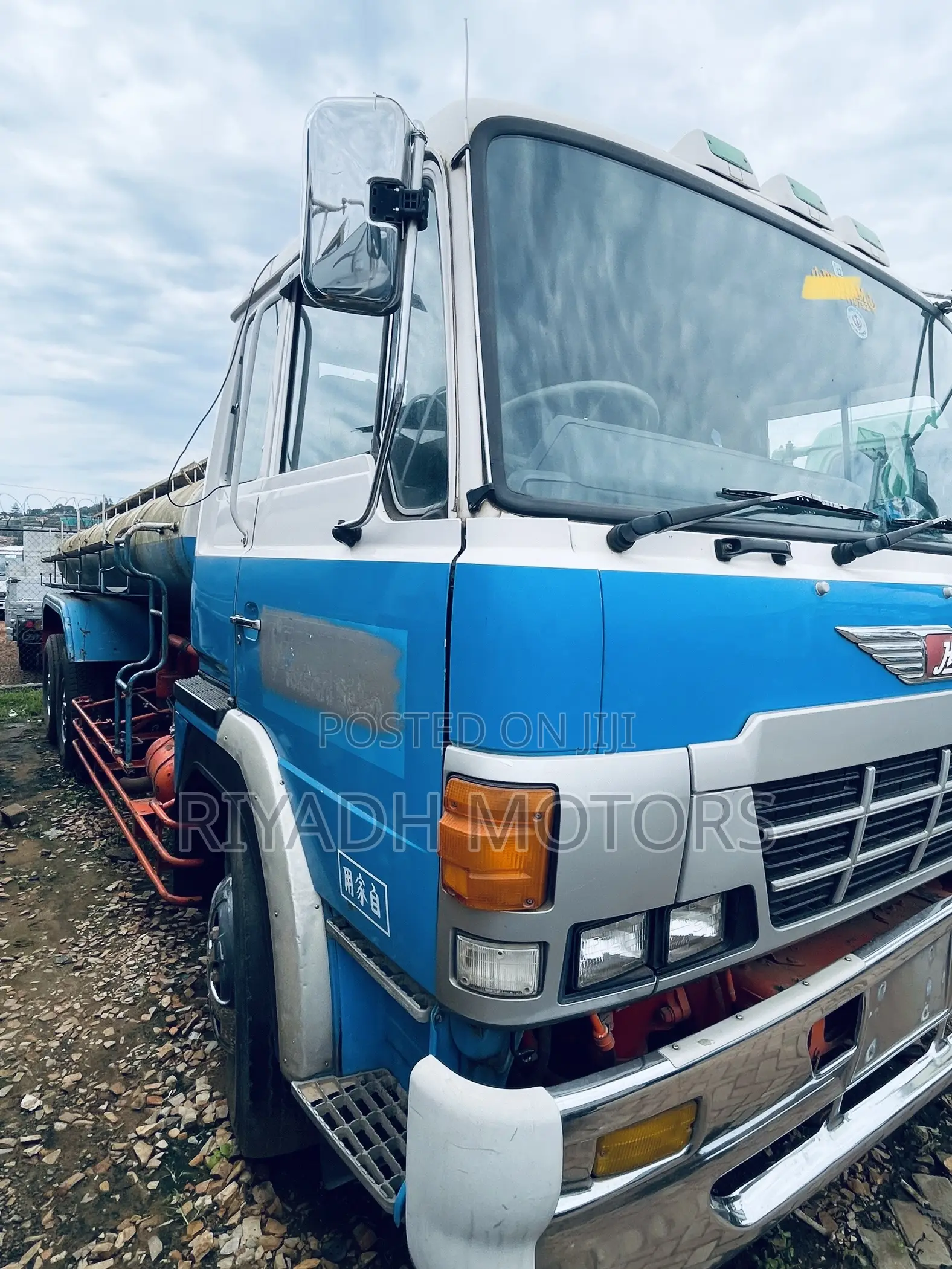 Hino Sewage Truck 1988 White