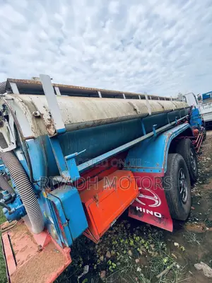 Hino Sewage Truck 1988 White