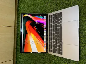 Laptop Apple MacBook Pro 2017 16GB Intel Core I5 SSD 256GB