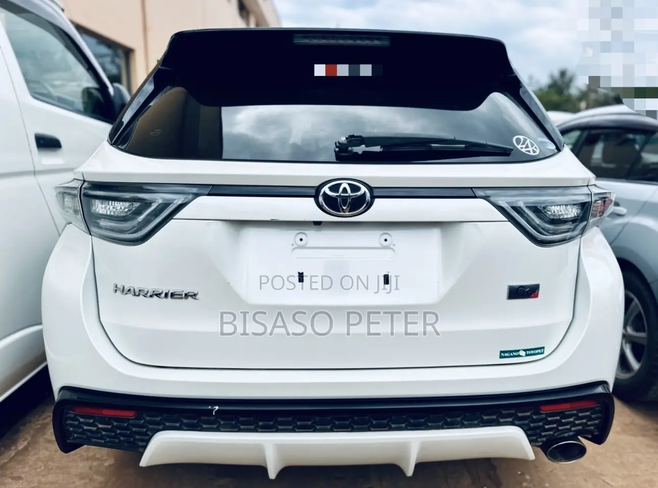 Toyota Harrier 2.0 2016 White