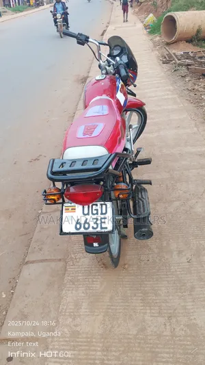 Bajaj Boxer 125 2024 Red