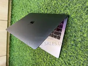 Laptop Apple MacBook Pro 2017 16GB Intel Core I5 SSD 256GB