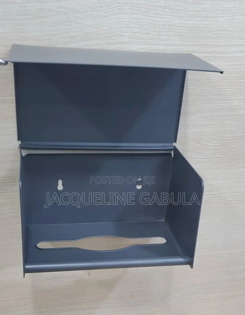 Tissue Holder