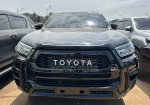 Toyota Hilux 2021 Black