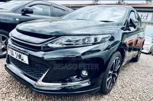 Toyota Harrier 2.0 2016 Black