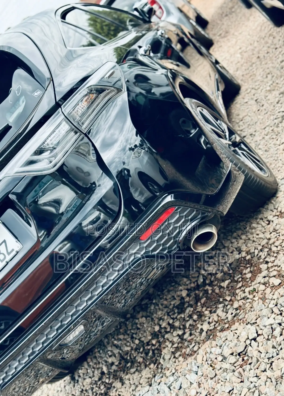 Toyota Harrier 2.0 2016 Black