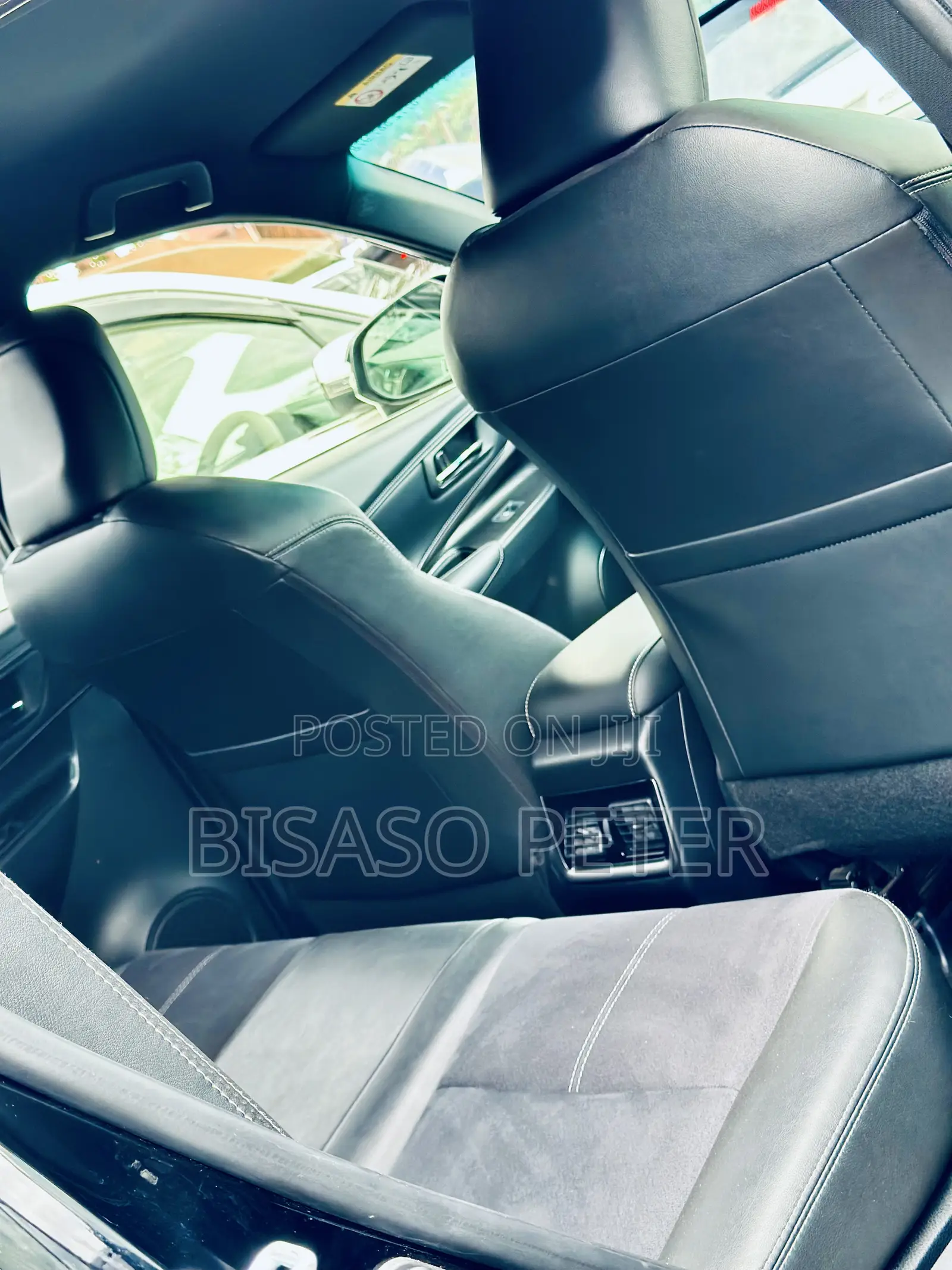 Toyota Harrier 2.0 2016 Black
