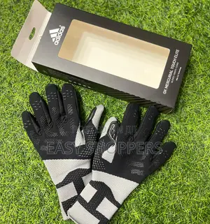 Pair of Adidas Goalkeeper Gloves Predator Pro